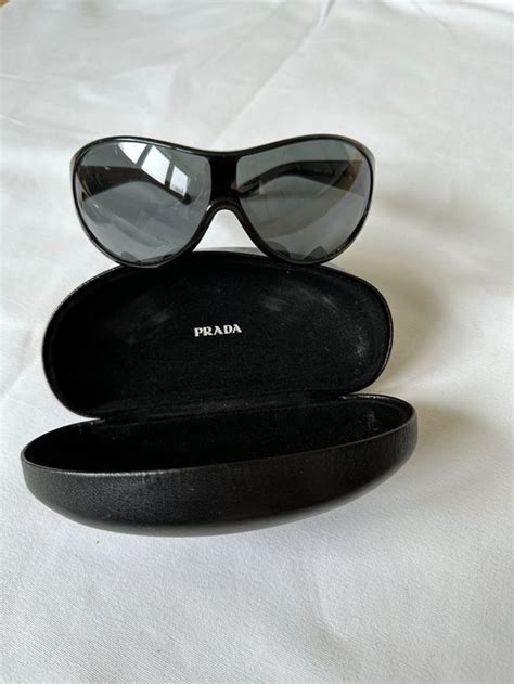 prada sonnenbrille damen gebraucht|PRADA modische Sonnenbrillen für Damen online kaufen .